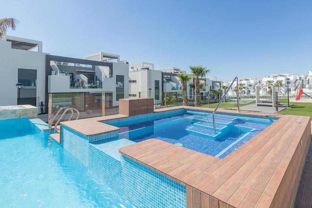 Calle Bullas Topfloor Lejlighed Torrevieja Dış mekan fotoğraf
